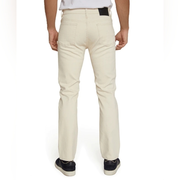 Crosby and Howard Men's Khaki Straight Fit Tan Beige Jeans Pants size 38" x 32" - Picture 2 of 8